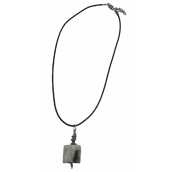 Faux White Buffalo Turquoise Necklace Southwestern Tribal Vegan Leather 16inch - Picture 3 of 9